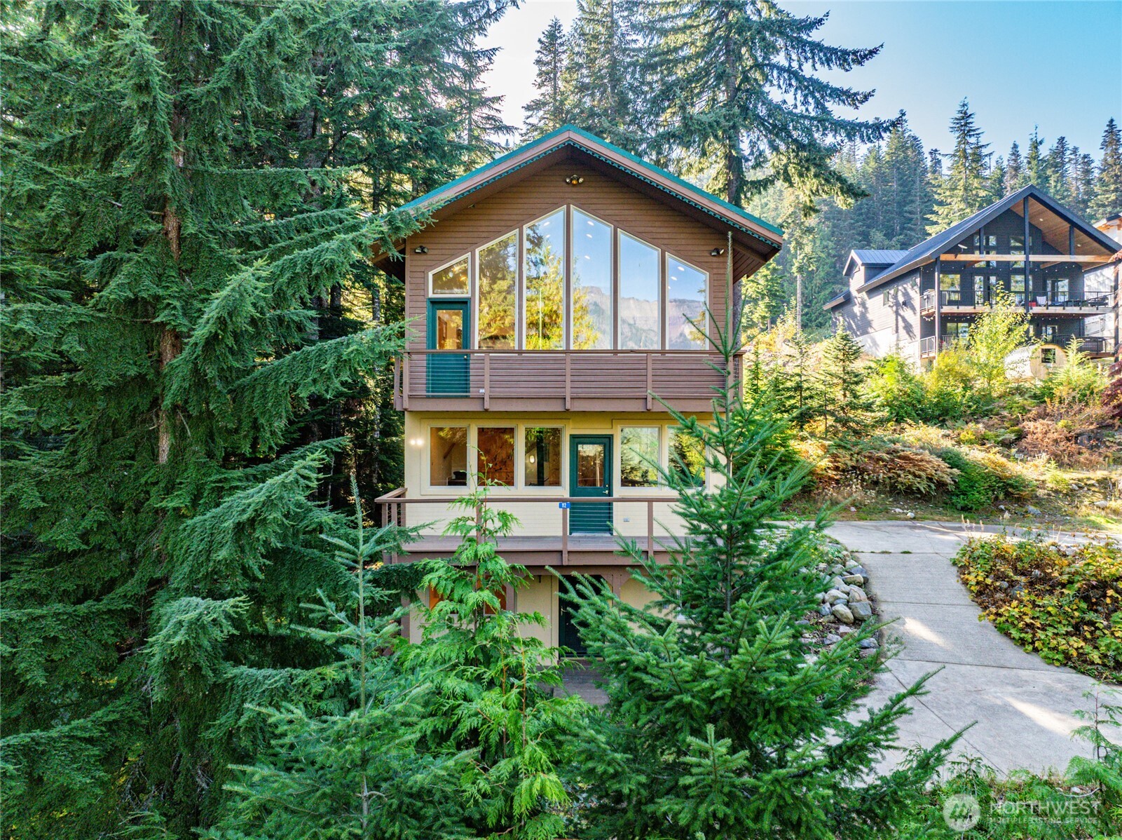 921 Snoqualmie Drive — photo