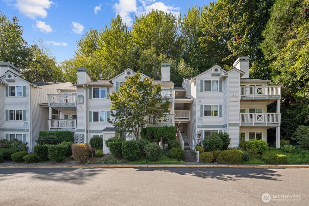 9910 NE 137th Street #C111 — photo