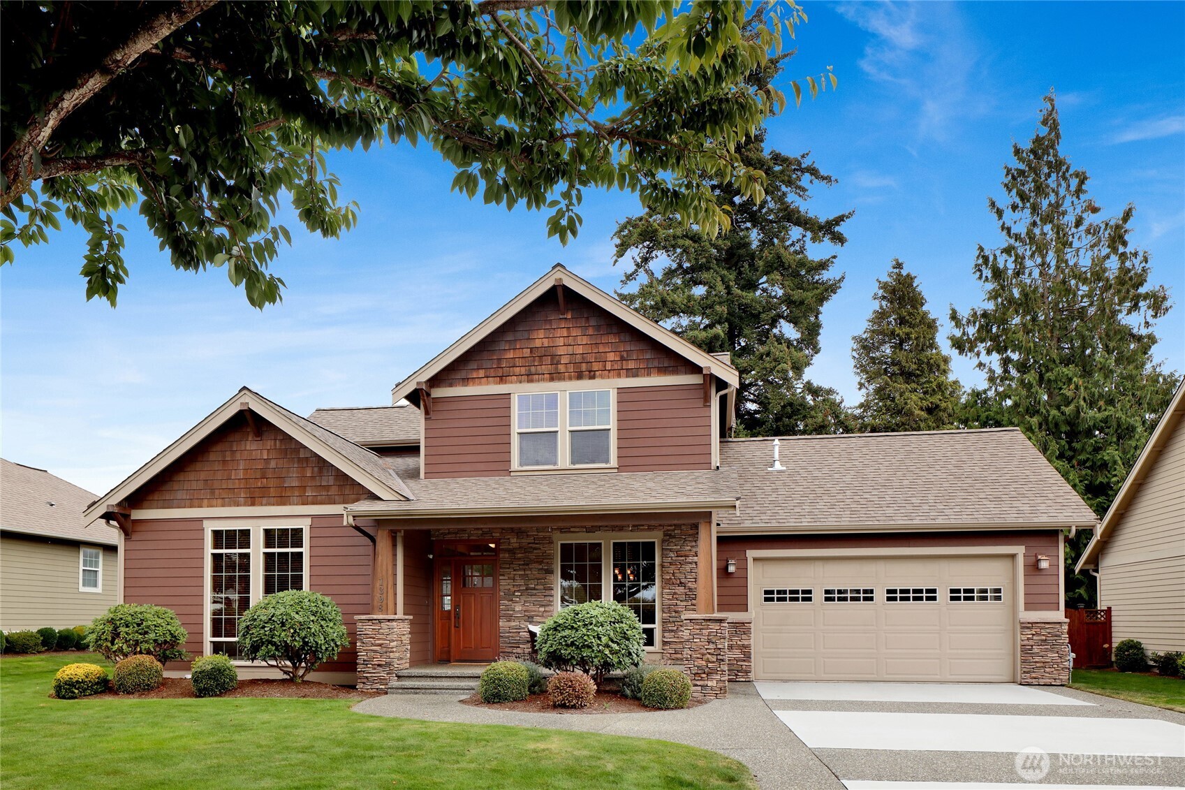 1398 Eastwood Way — photo