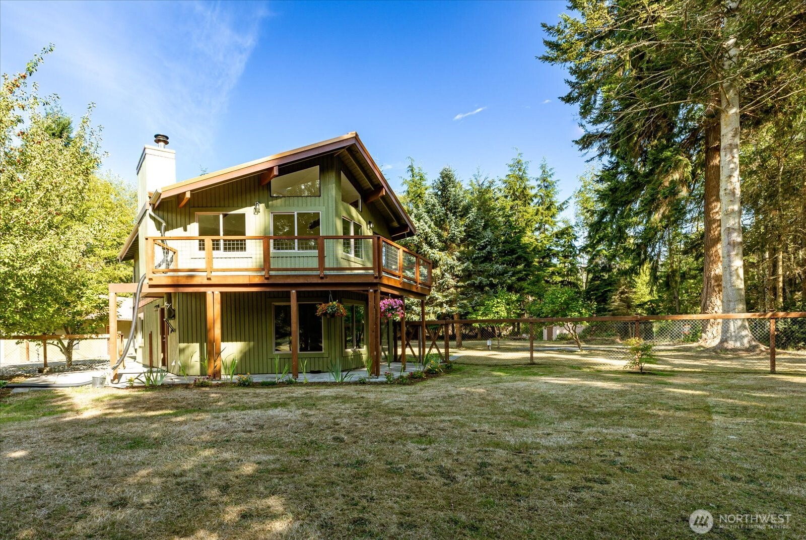 813 Hazzle Court — photo
