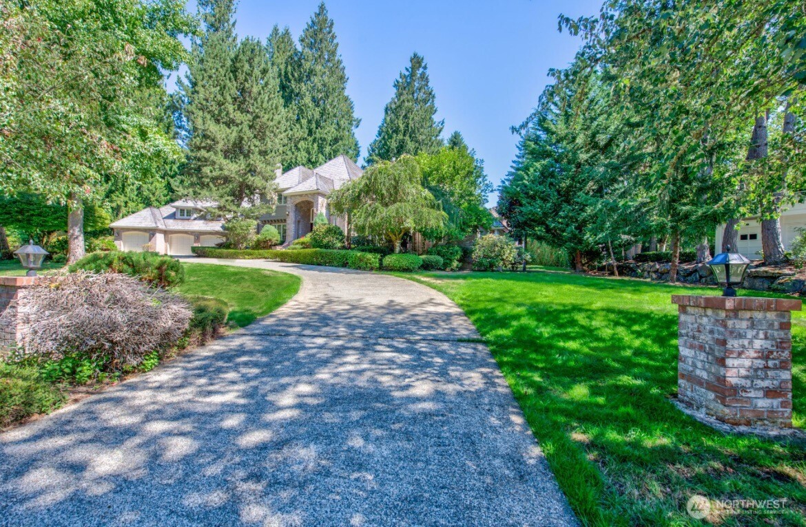 7214 204th Drive NE — photo
