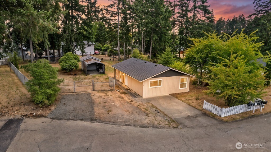 10 E Cherry Park — photo