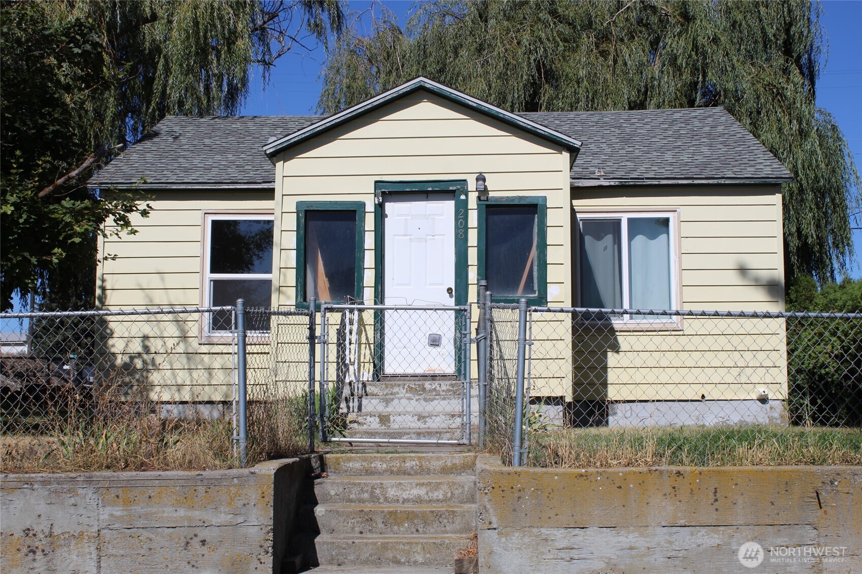 208 Sinclair — photo