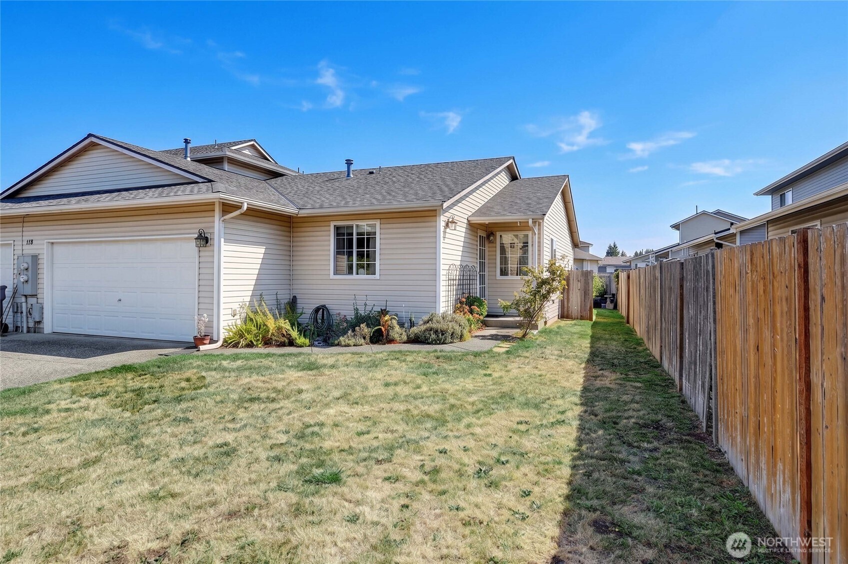 4017 165th Place NE #B — photo
