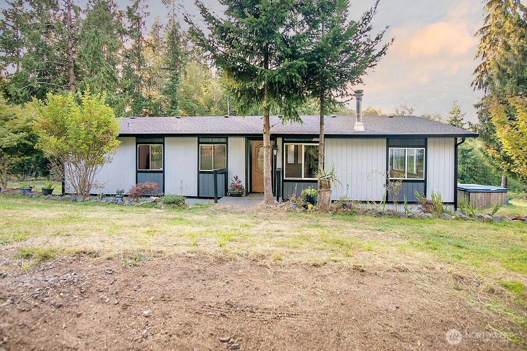 2746 S Silver Lake Road — photo