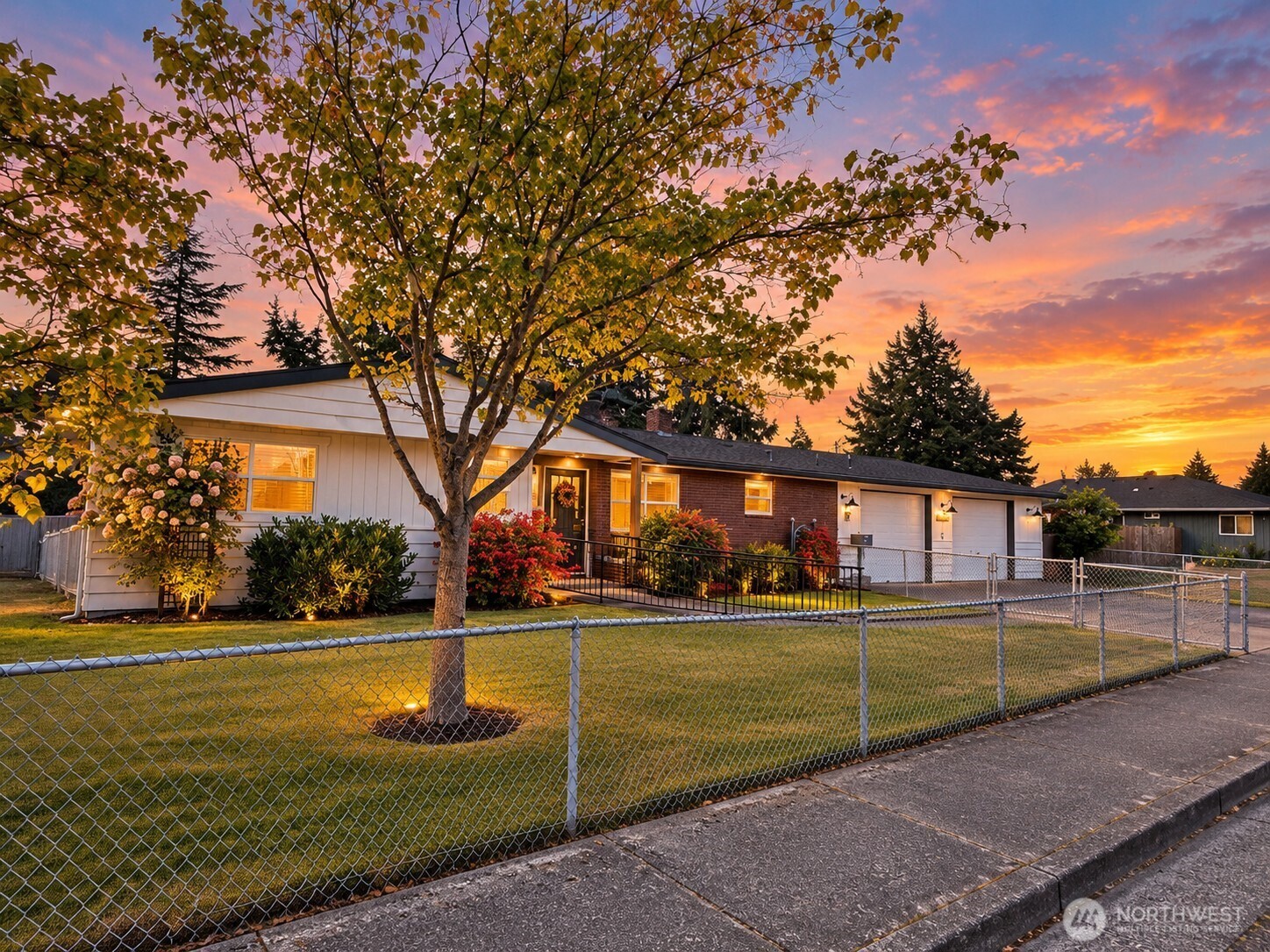 2716 5th Street, Everett, WA 98201 — photo 2