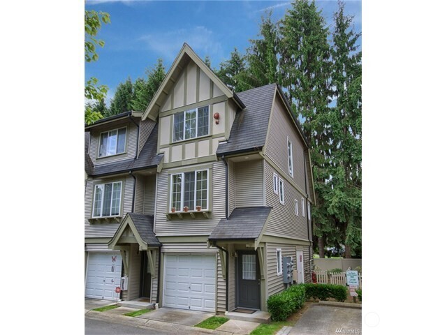 9609 182nd Place NE #105 — photo