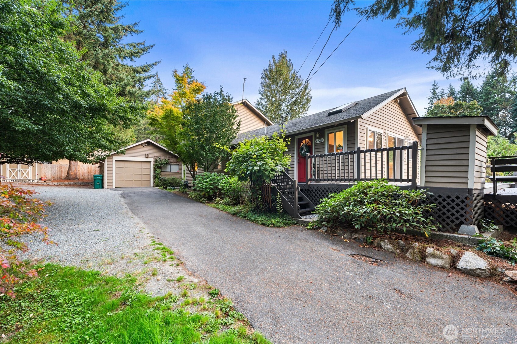 1228 S Lake Stickney Drive — photo