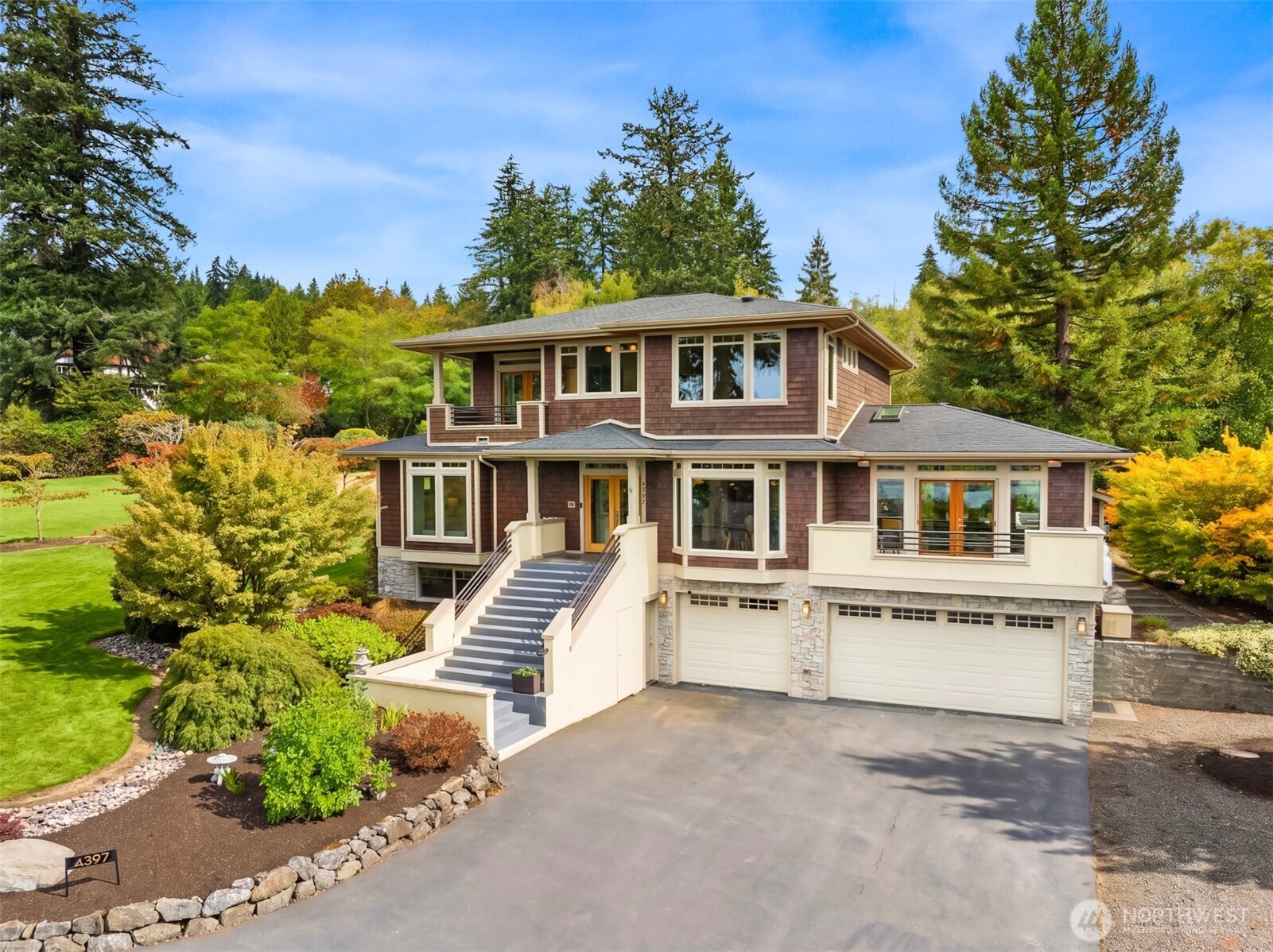 4397 Point White Drive NE — photo