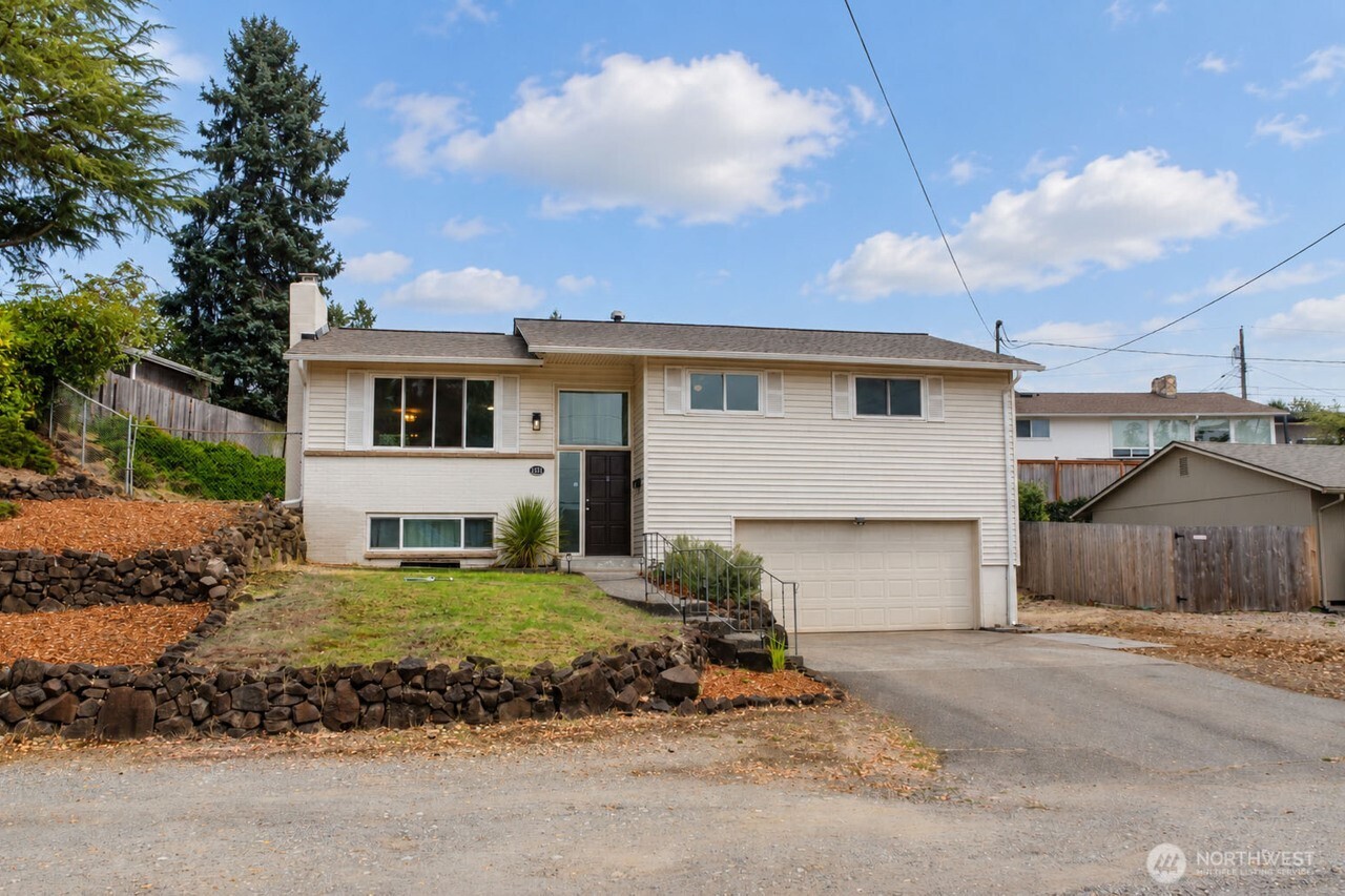 1511 N James Street — photo