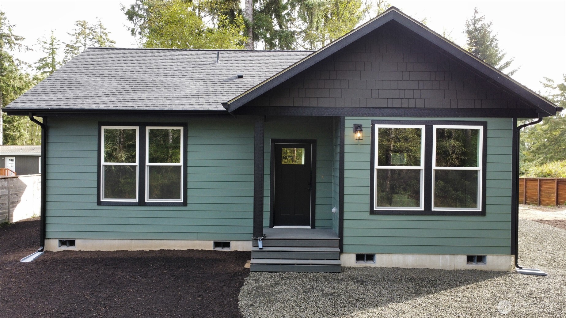 756 Evergreen Avenue SE — photo