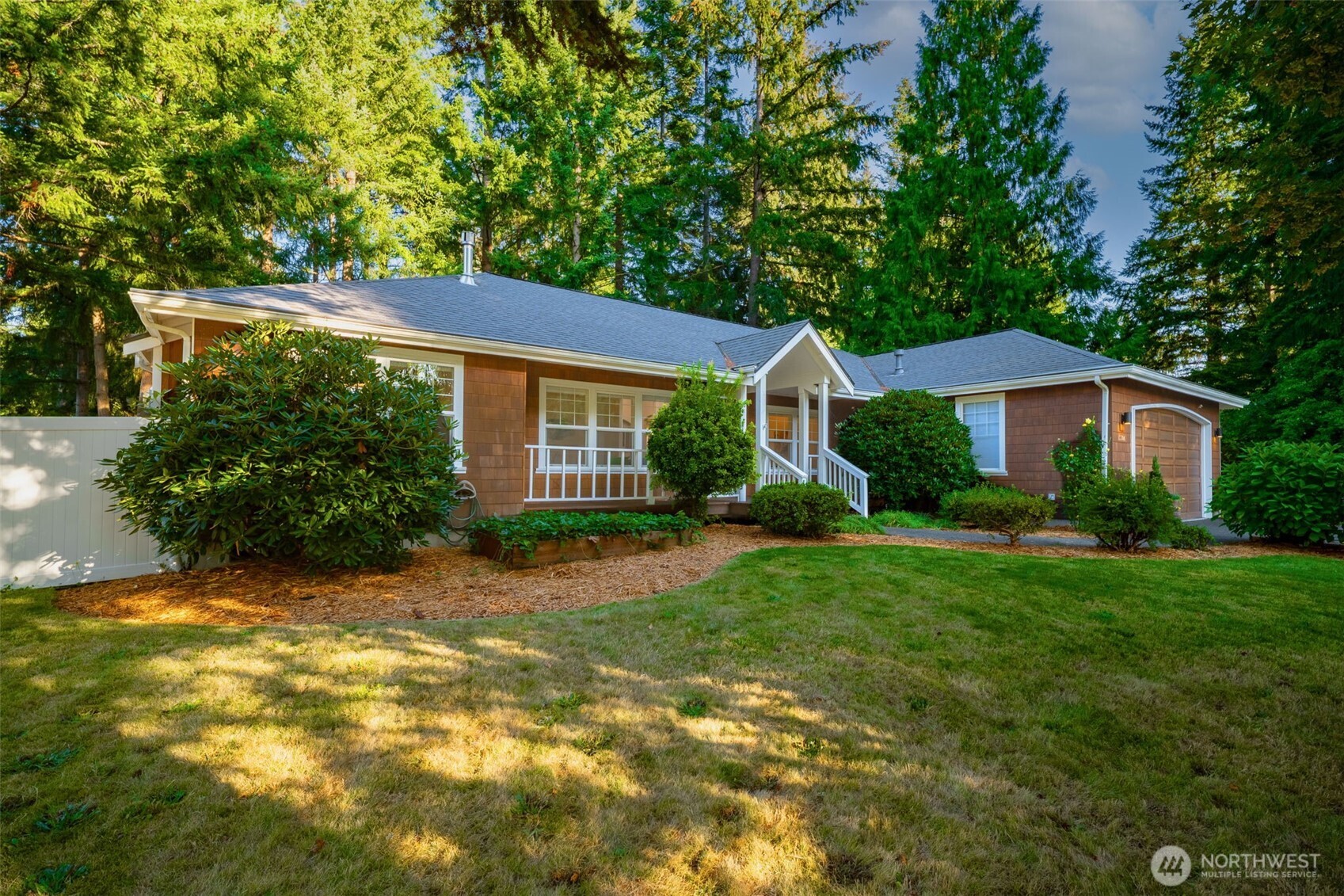 15906 Lindsay Road SE — photo