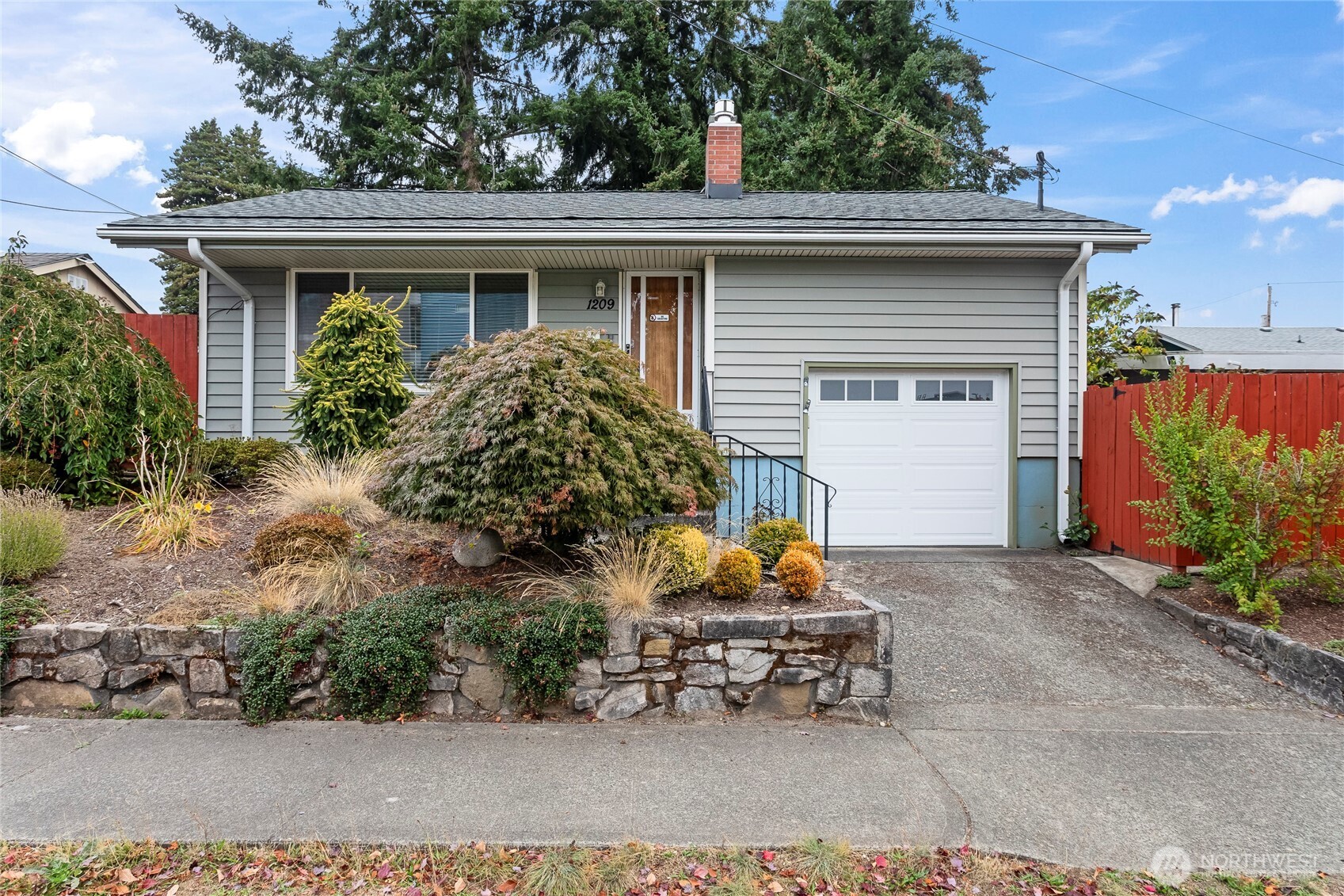 1209 N Orchard Street — photo