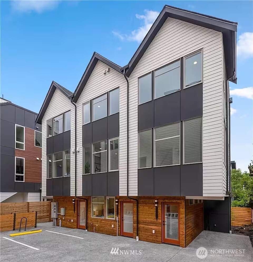 1131 NW 57th Street #B — photo