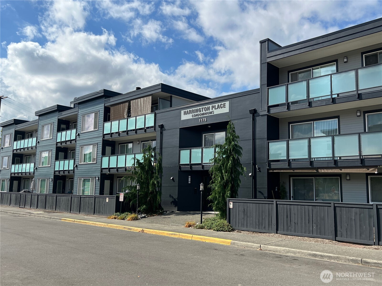 1175 Harrington Place NE #214 — photo