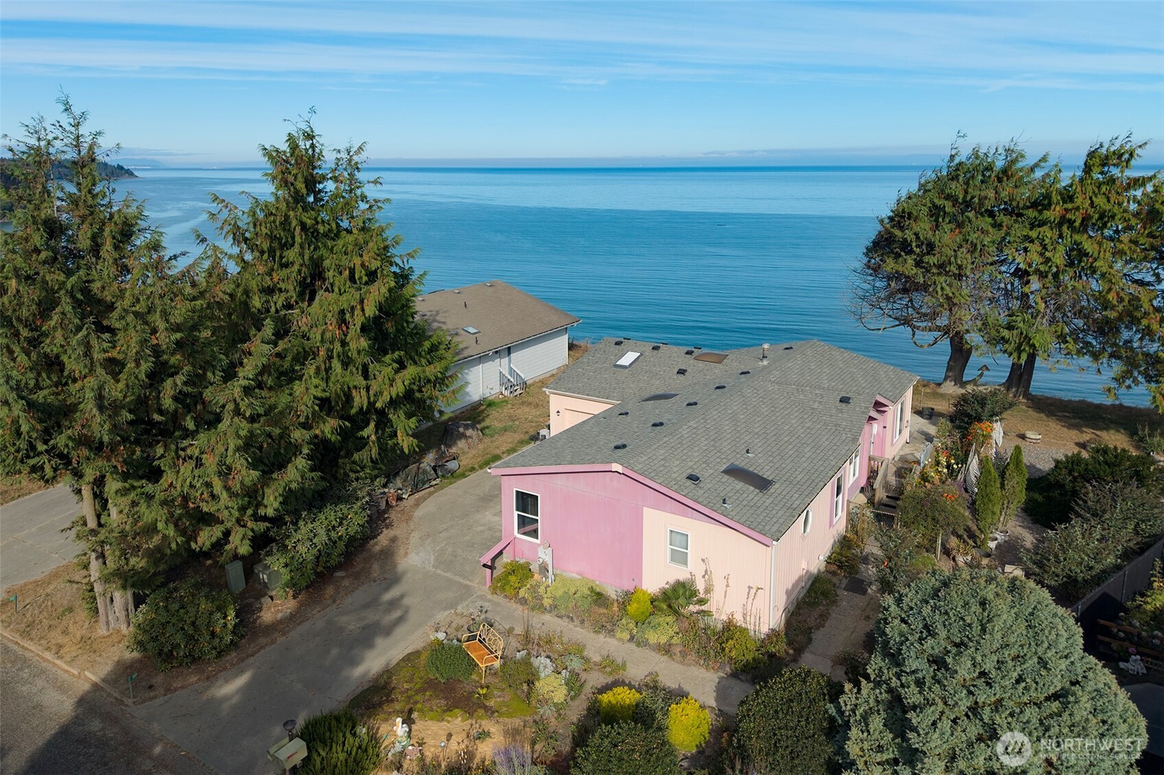 180 Cypress Circle — photo