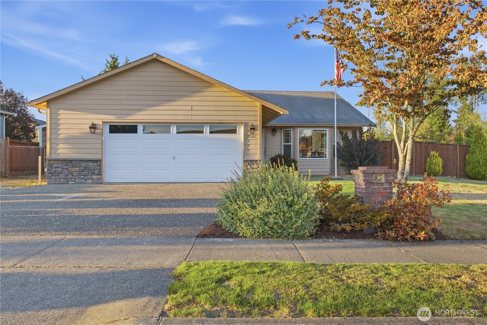 8031 NE 174th Place — photo