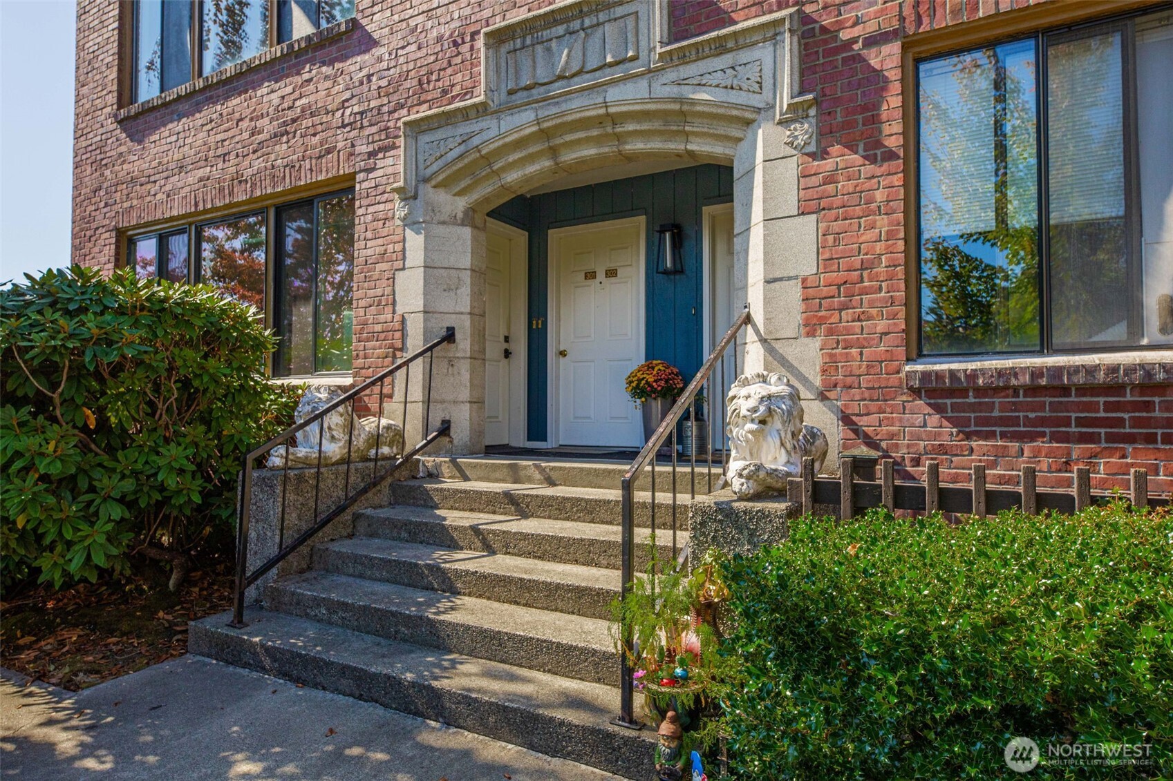 2120 Highland Ave Avenue #301 — photo