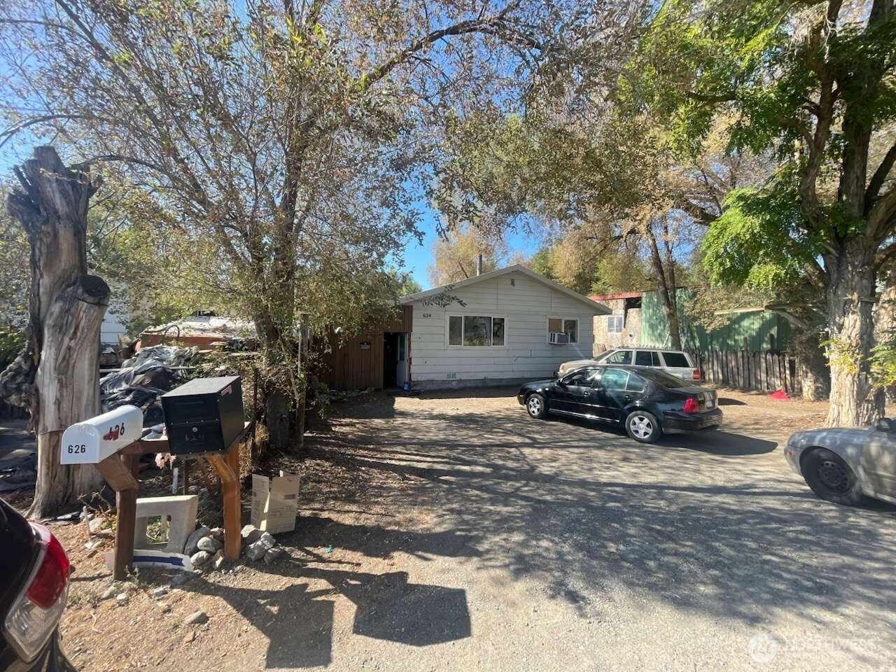 624 Edmonds Street — photo