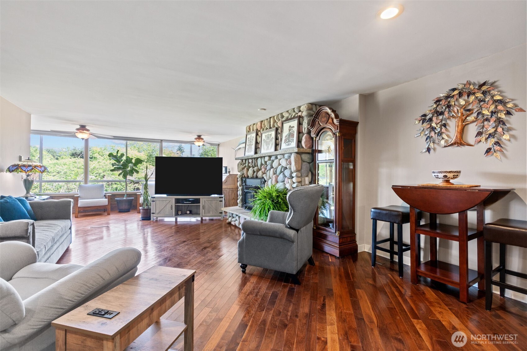 10903 Glen Acres Drive S #B — photo