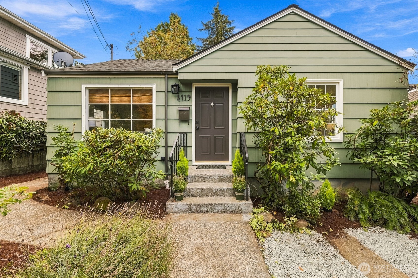 4119 SW Kenyon Street — photo
