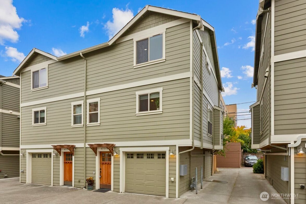 4115 42nd Avenue SW #a — photo