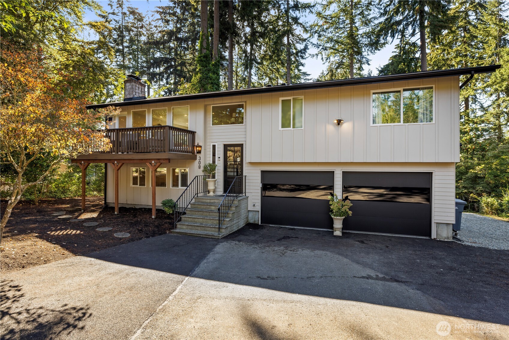 308 Point Fosdick Pl NW — photo