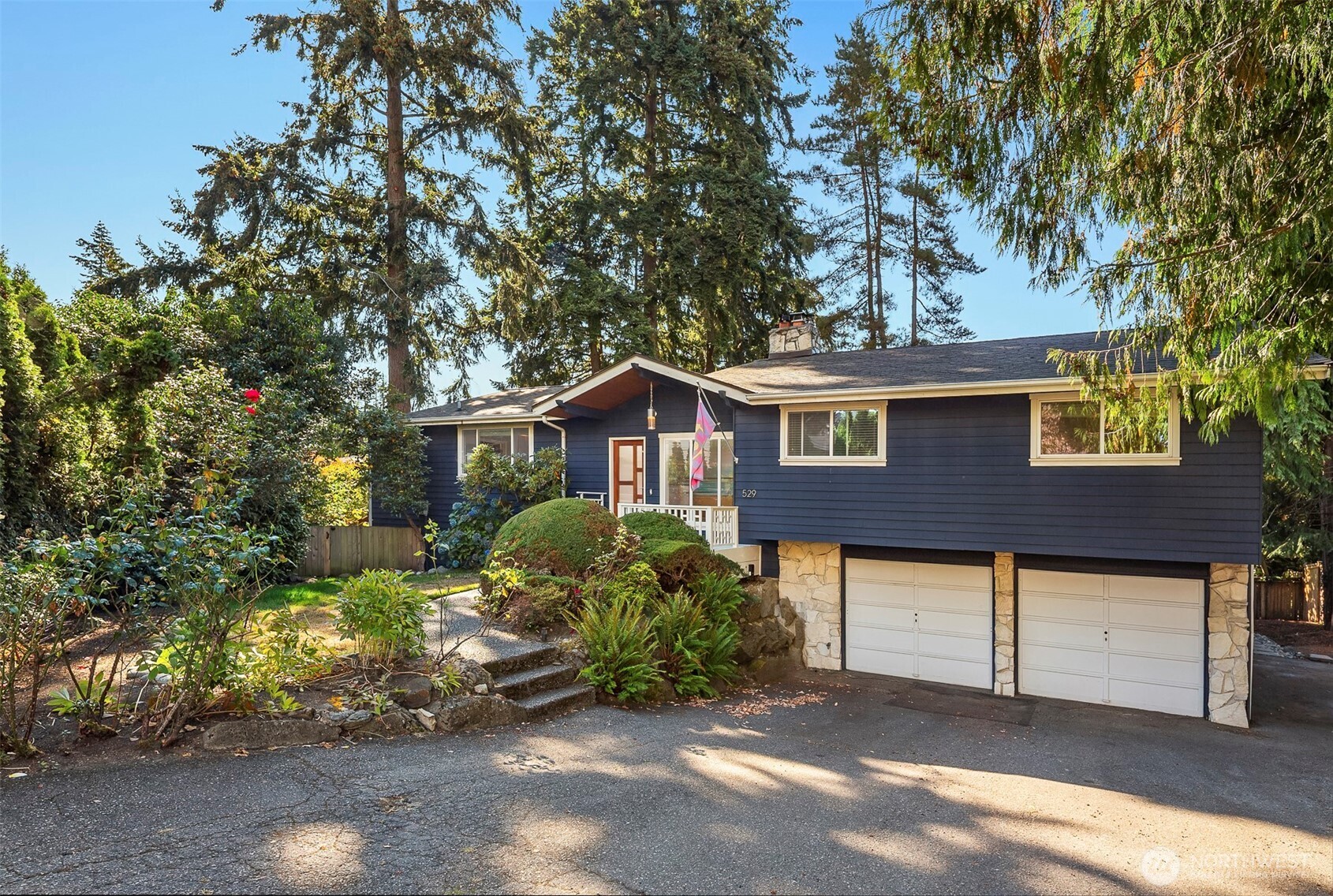 529 NW 201st Place — photo