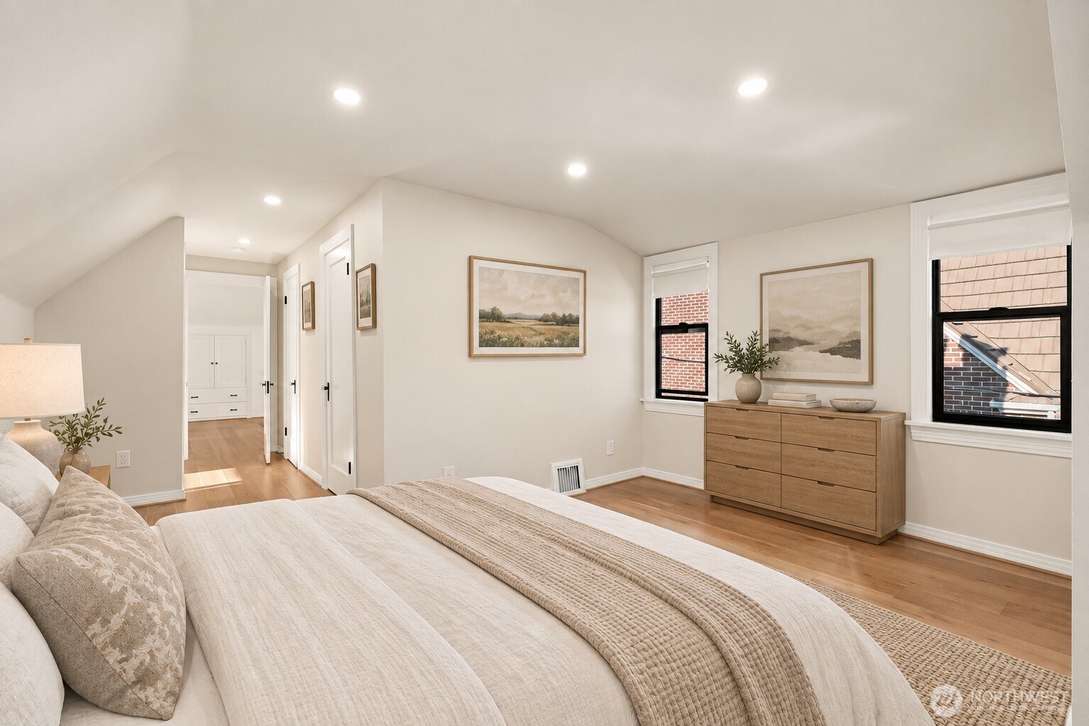 3302 E Pine Street, Seattle, WA 98122 — photo 3
