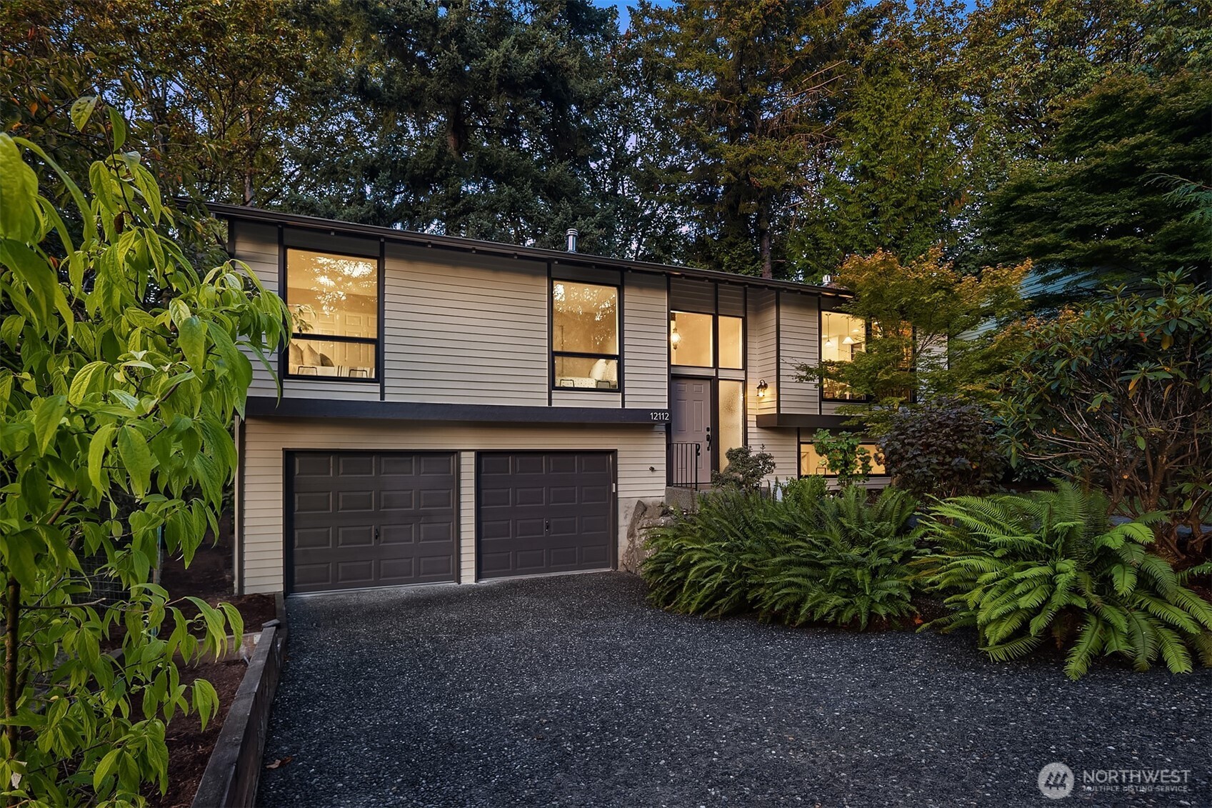 12112 SE 46th Pl — photo