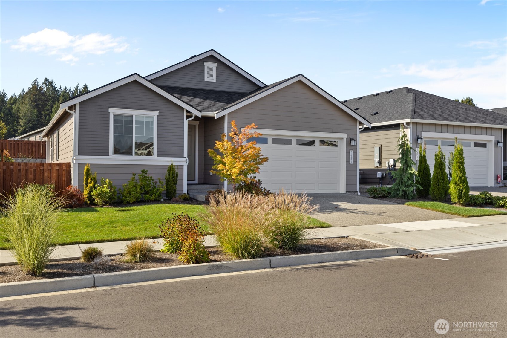 2631 Acer Loop SE — photo