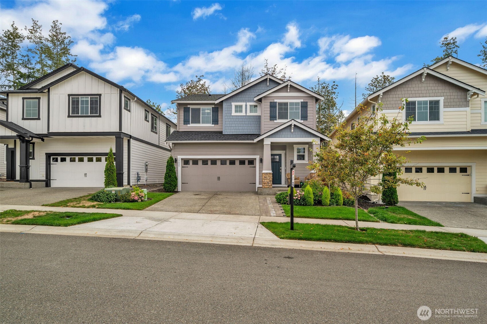 15029 Olympic Loop E — photo