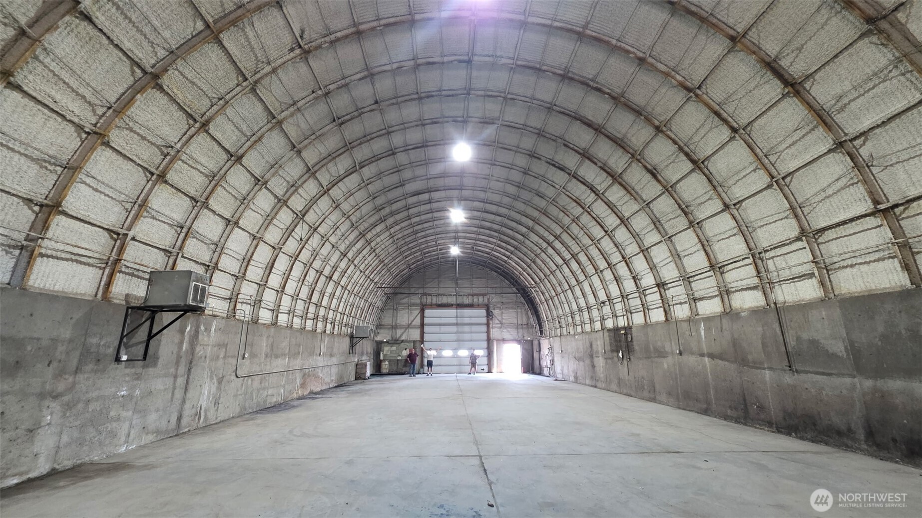 24 N Venture #1 — photo