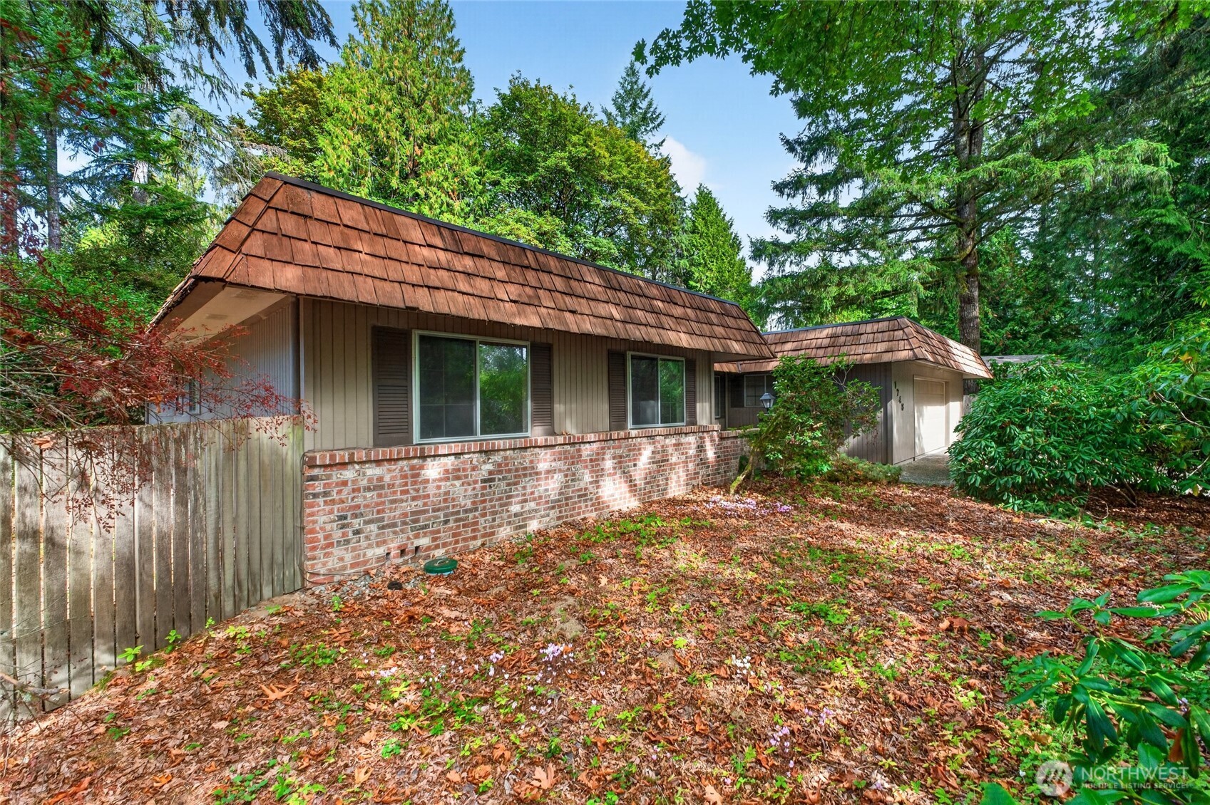 1748 Camden Park Drive SW — photo