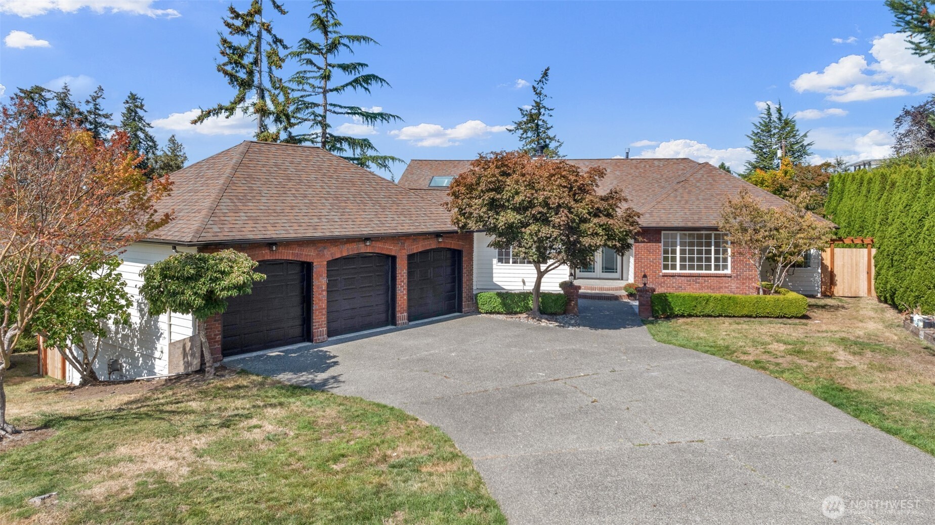 2145 Clover Court — photo