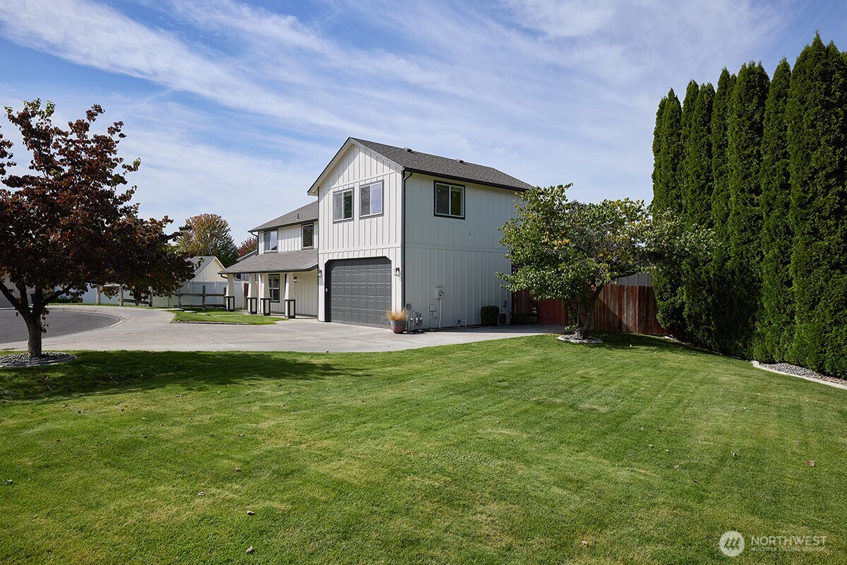 1149 SE Surita Court — photo