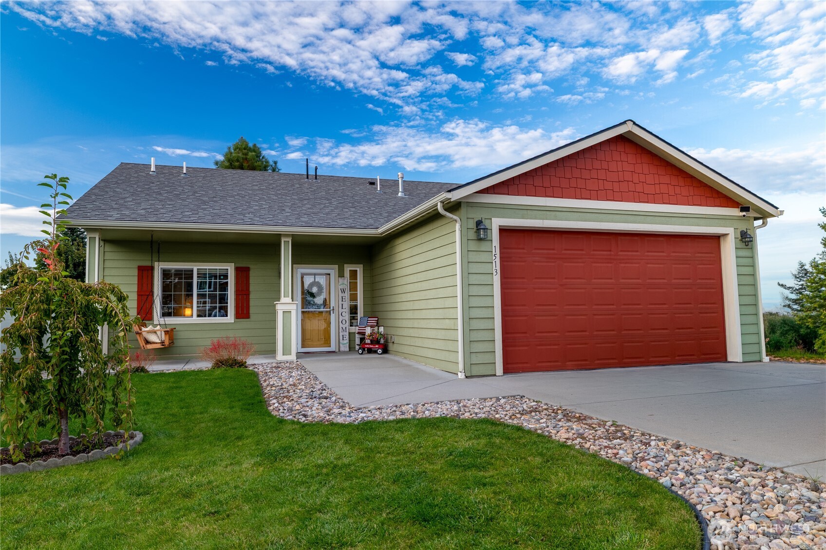 1513 E First Court — photo