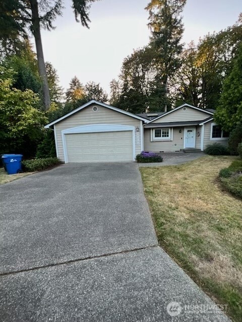 1232 Devon Loop NE, Olympia, WA 98506