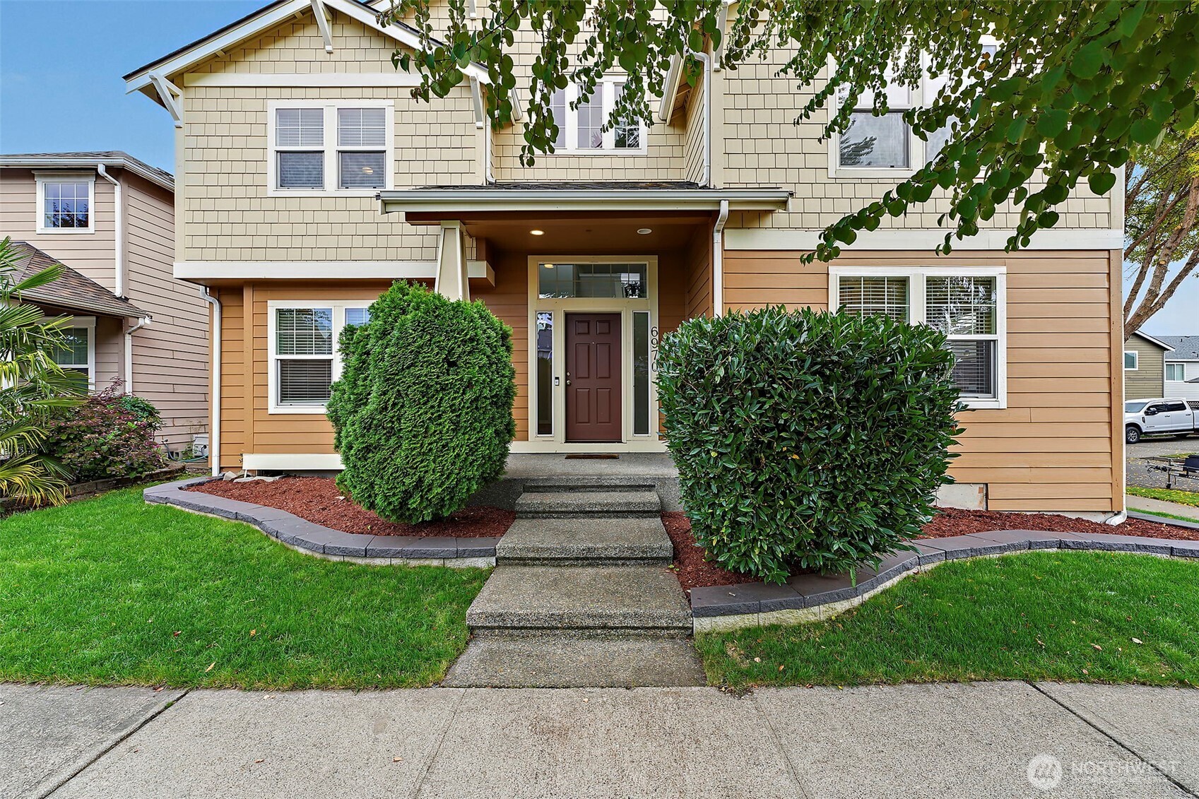 6970 Axis Street SE — photo