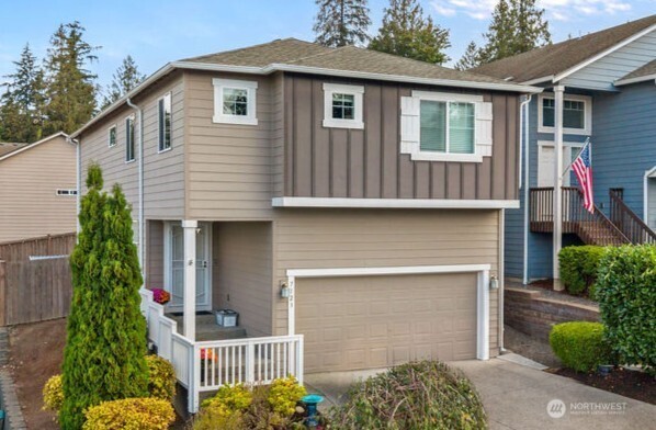 7123 18th Place SE — photo
