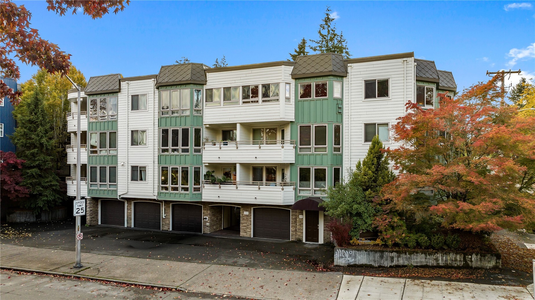 12349 Roosevelt Way NE #401 — photo