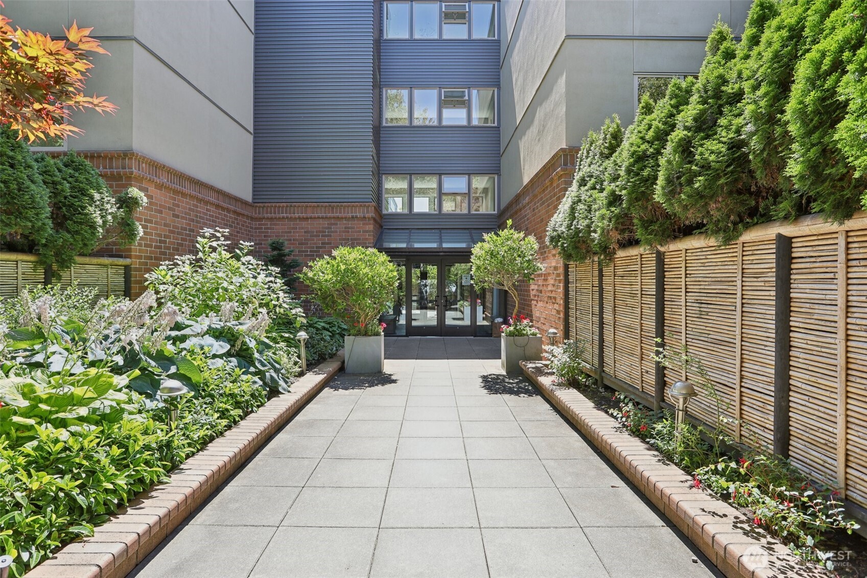 275 W Roy Street #114 — photo