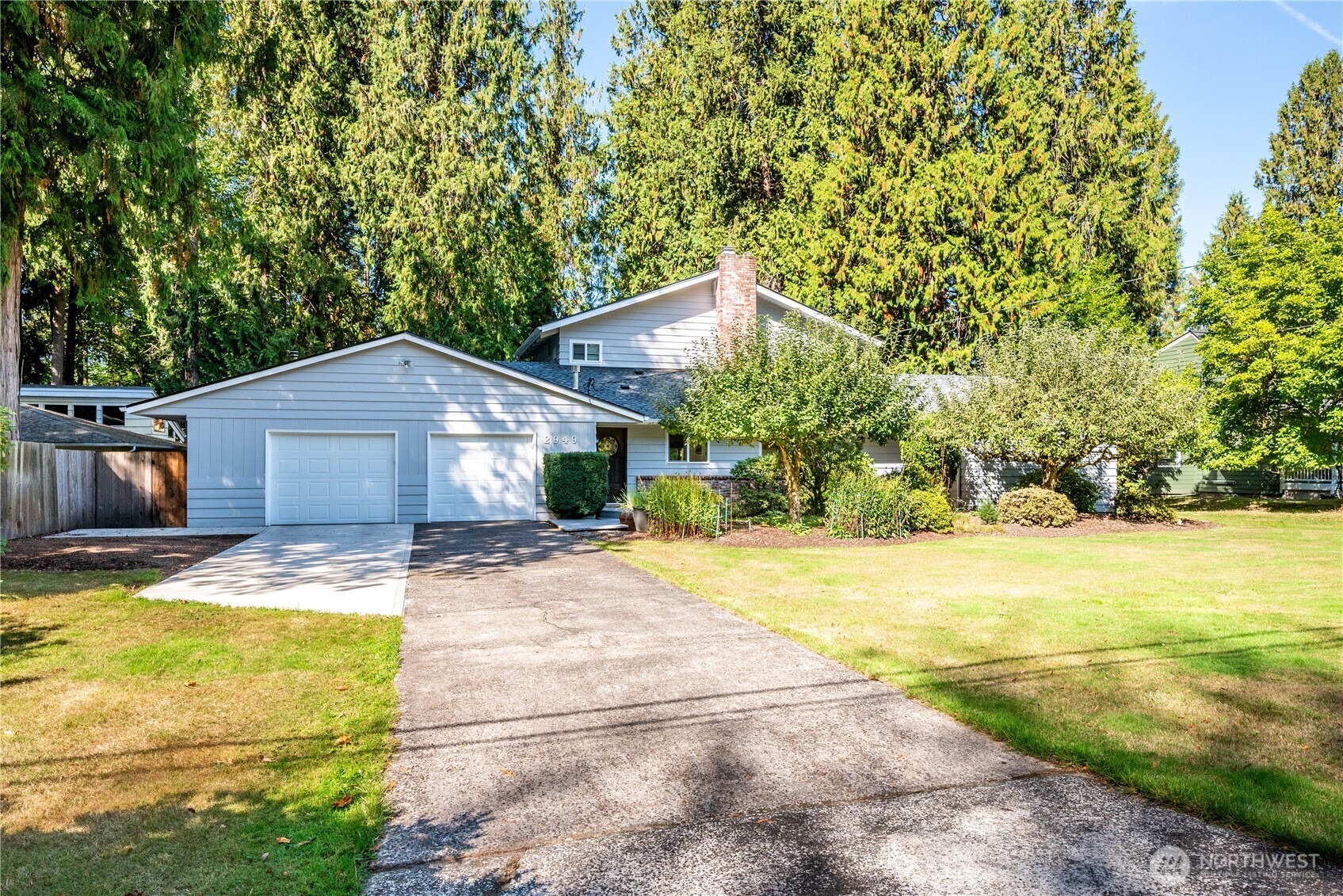 2949 Laurel Road — photo