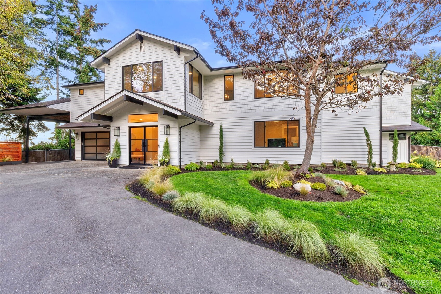 15194 Sunrise Drive NE — photo