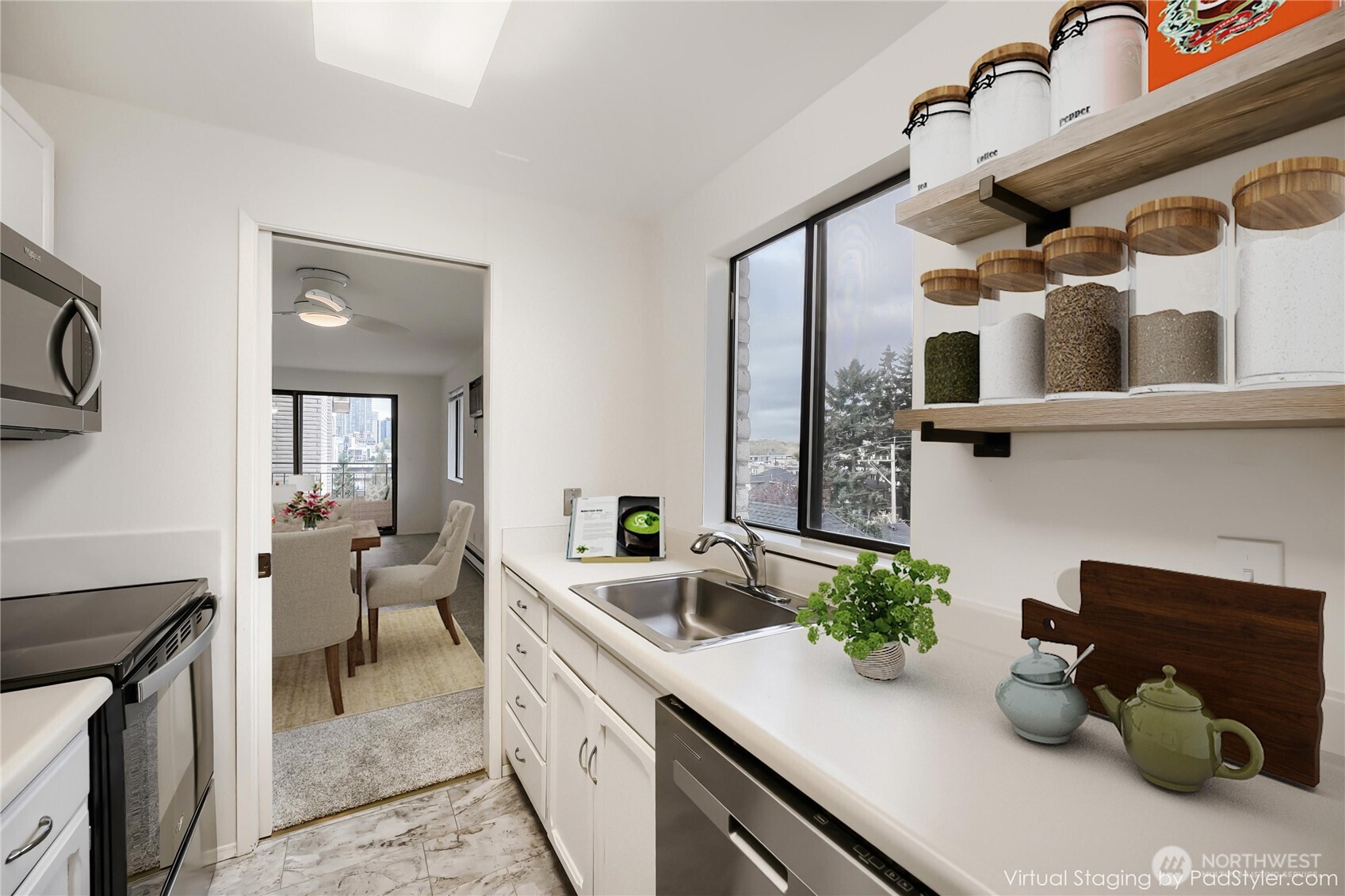610 Aloha Street #404 — photo