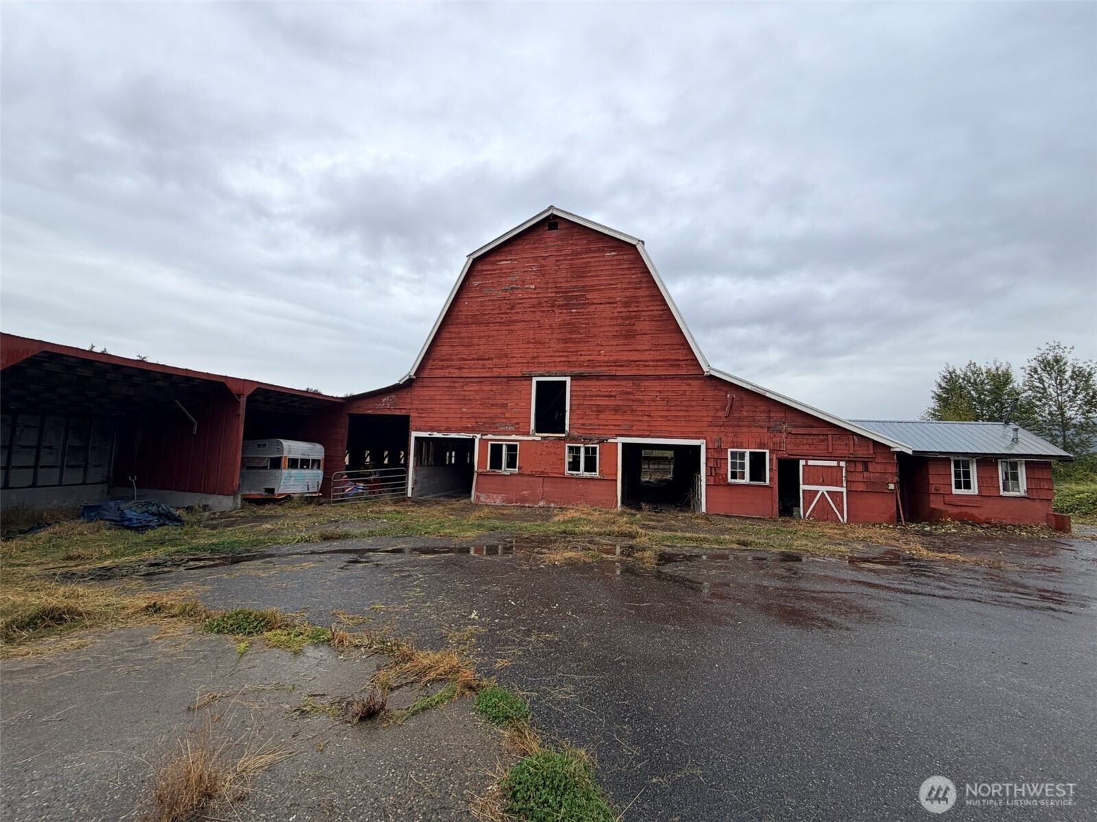 3170 E Smith Road — photo