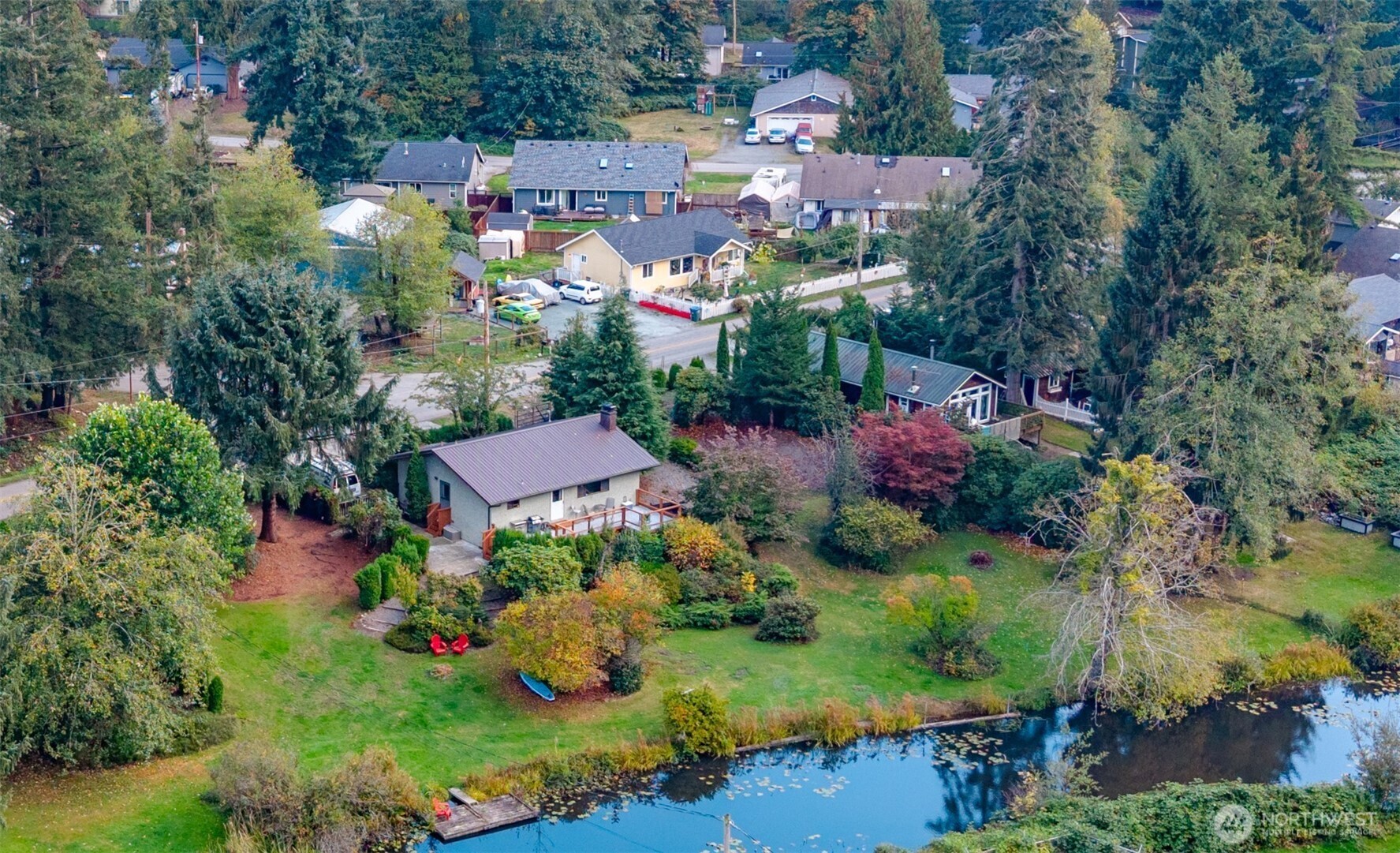 371 Lakeside Drive — photo