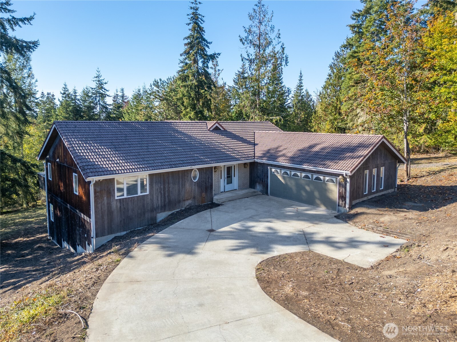1492 Fox Hollow Road — photo
