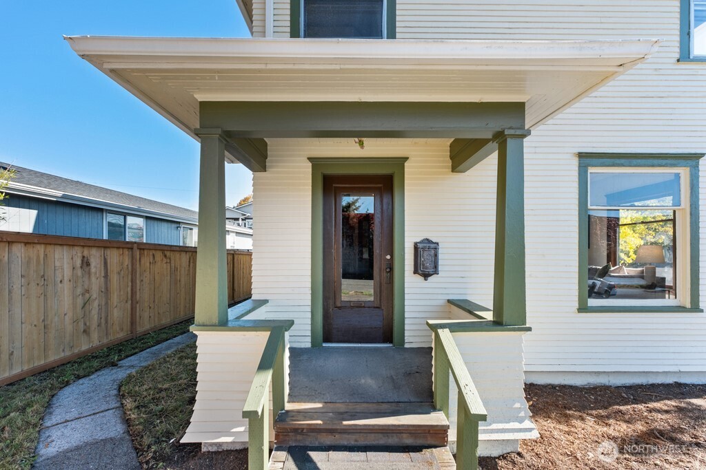 2305 Harrison Avenue, Everett, WA 98201 — photo 3