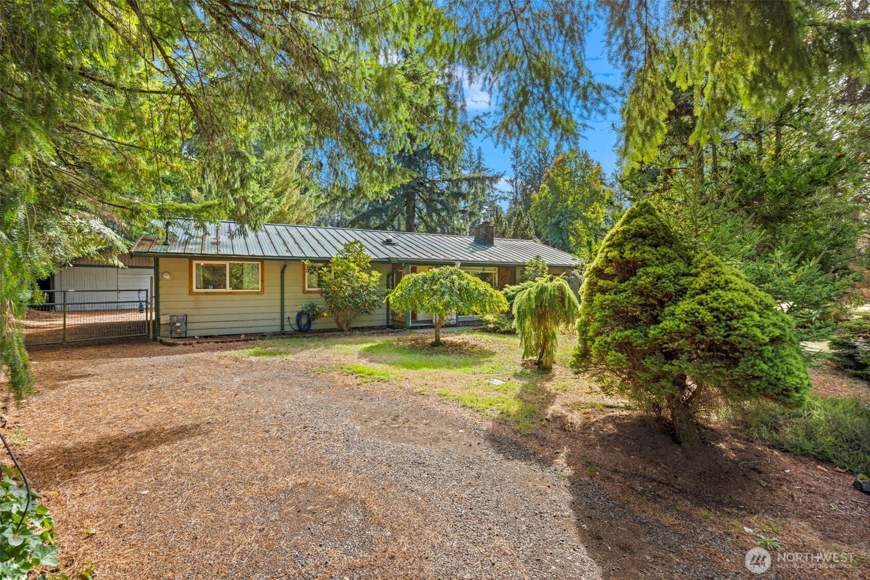 2431 Sidney Lane — photo